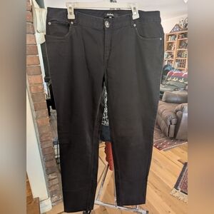 Daisy Fuentes Men's Deep Black Relaxed Jeans